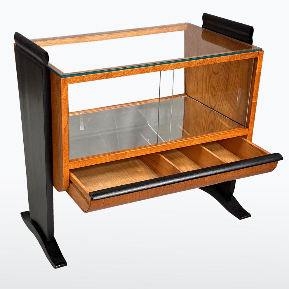 Barobvy stolek J.Halabala-detail3