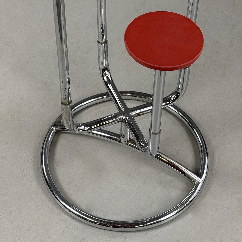 Chromovy květinovy stolek-detail2