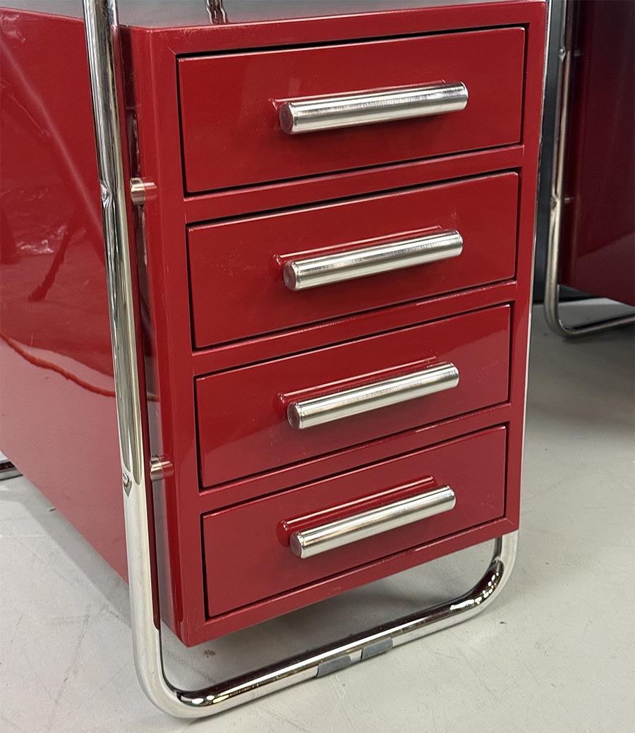 Chromovy psaci stul s kresilkem-detail4