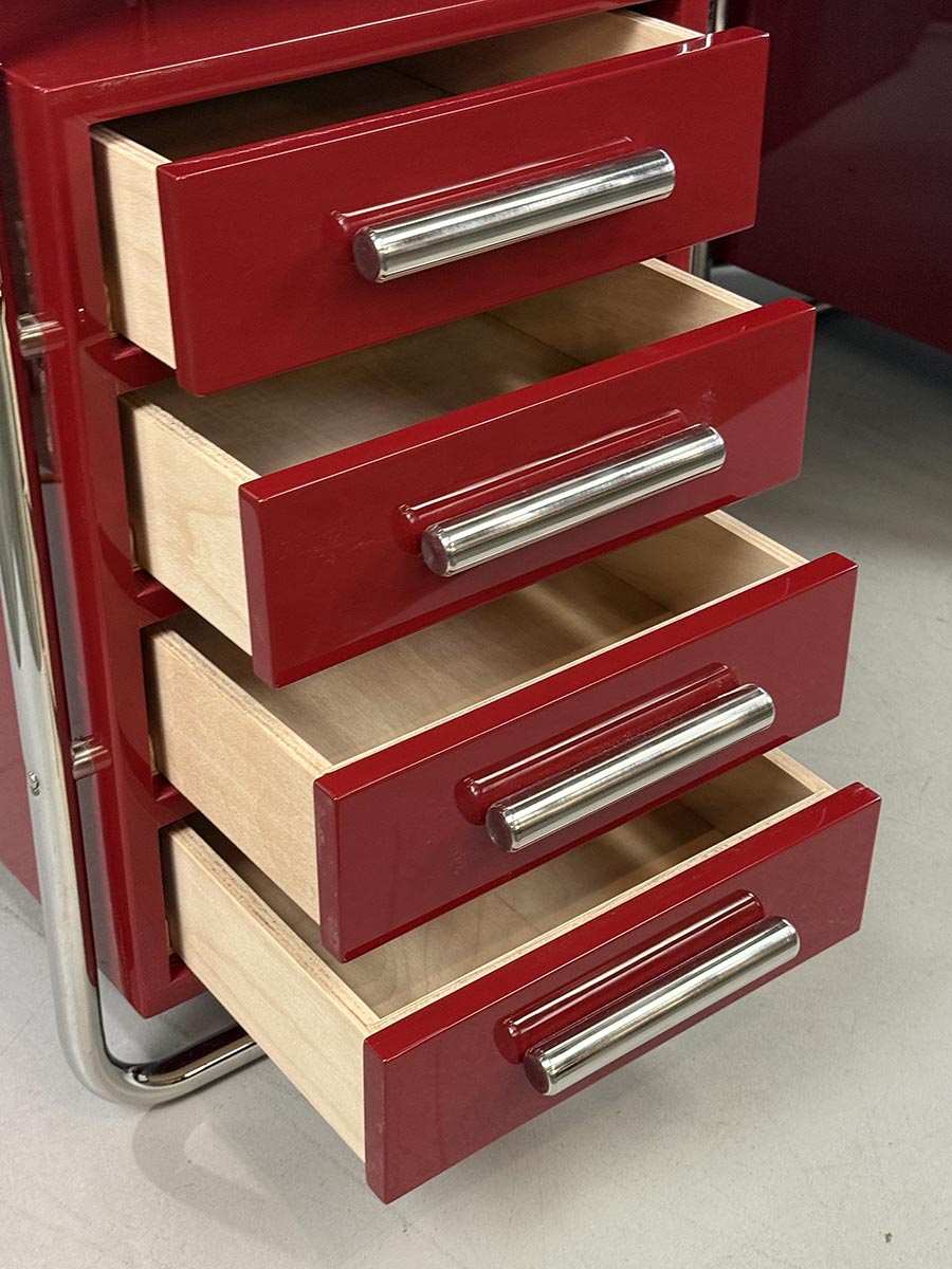 Chromovy psaci stul s kresilkem-detail7