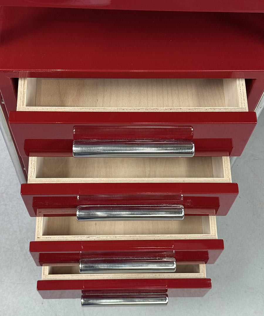 Chromovy psaci stul s kresilkem-detail8