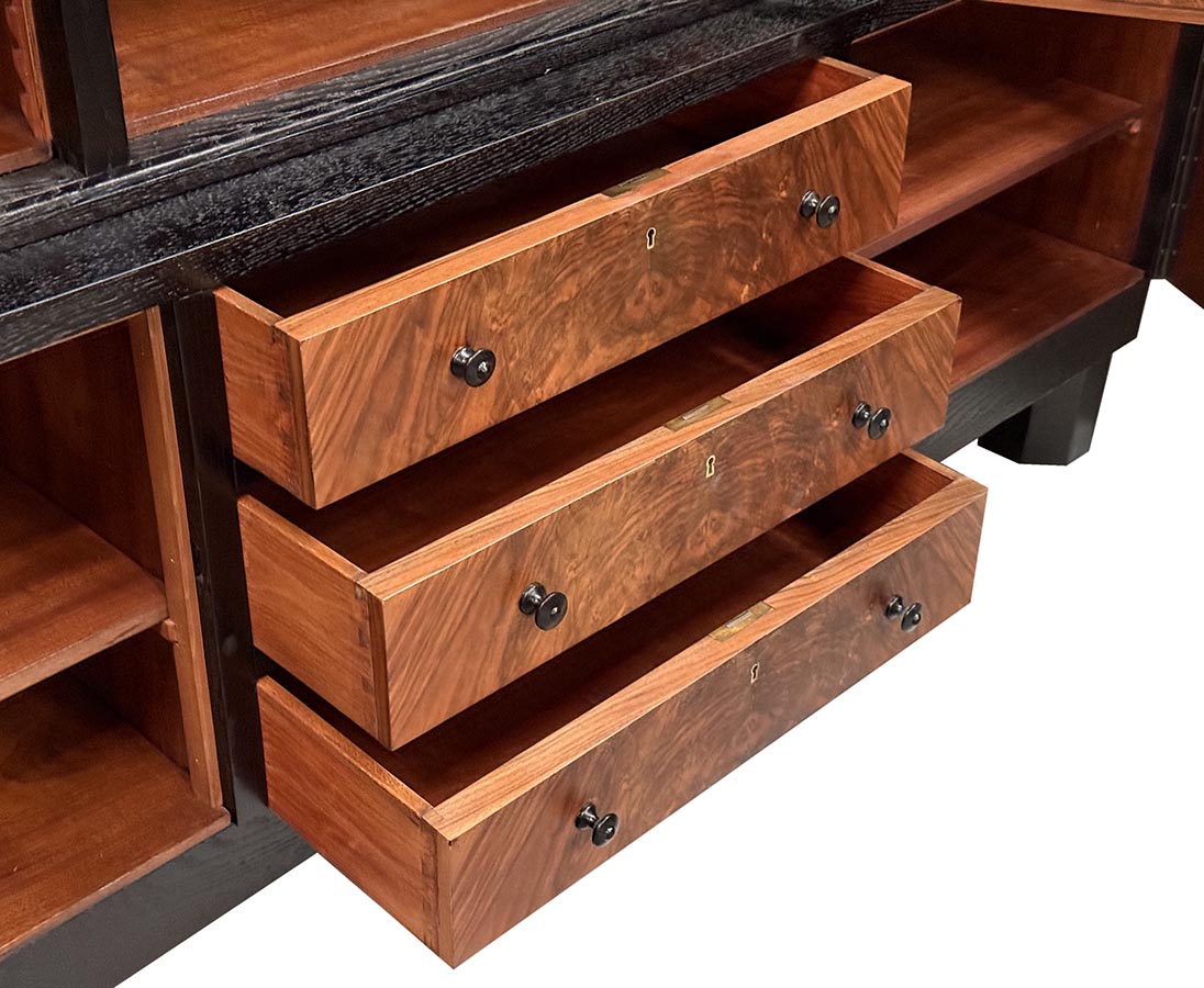 Pracovna - knihovna-detail5- T 7516