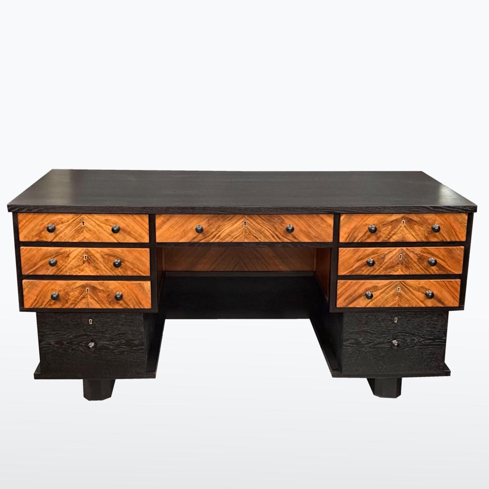 Pracovna - psací stůl-detail- T 7516