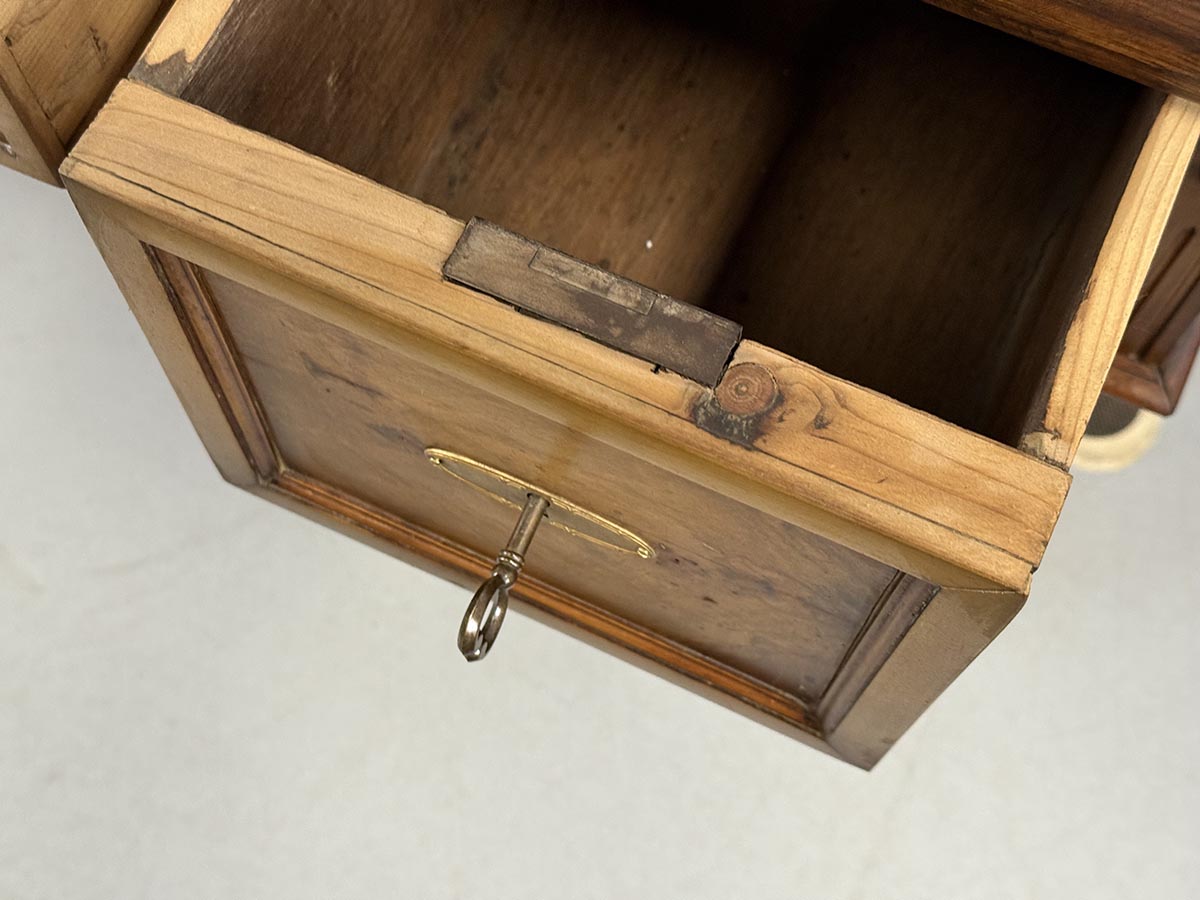 Psaci stul historismus -detail5-T 6540