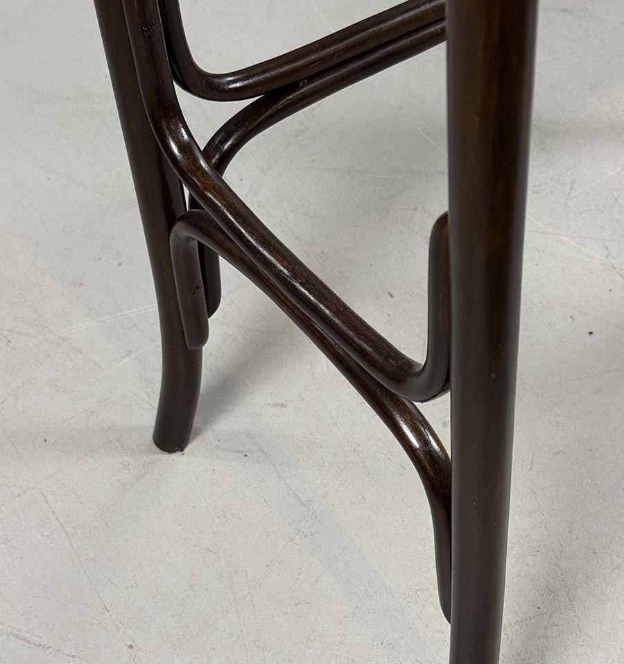 Stolek Thonet-detail3- T 7205