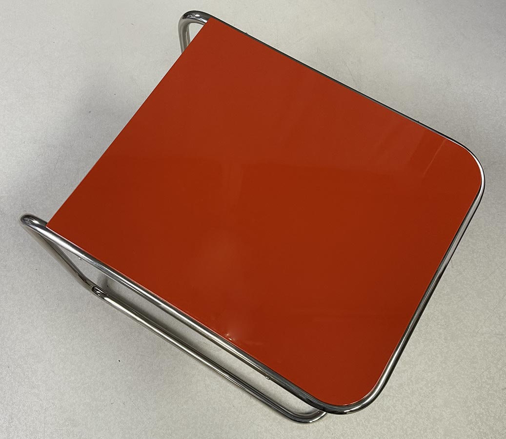 Chromovy gaučový stolek-detail- T 8510