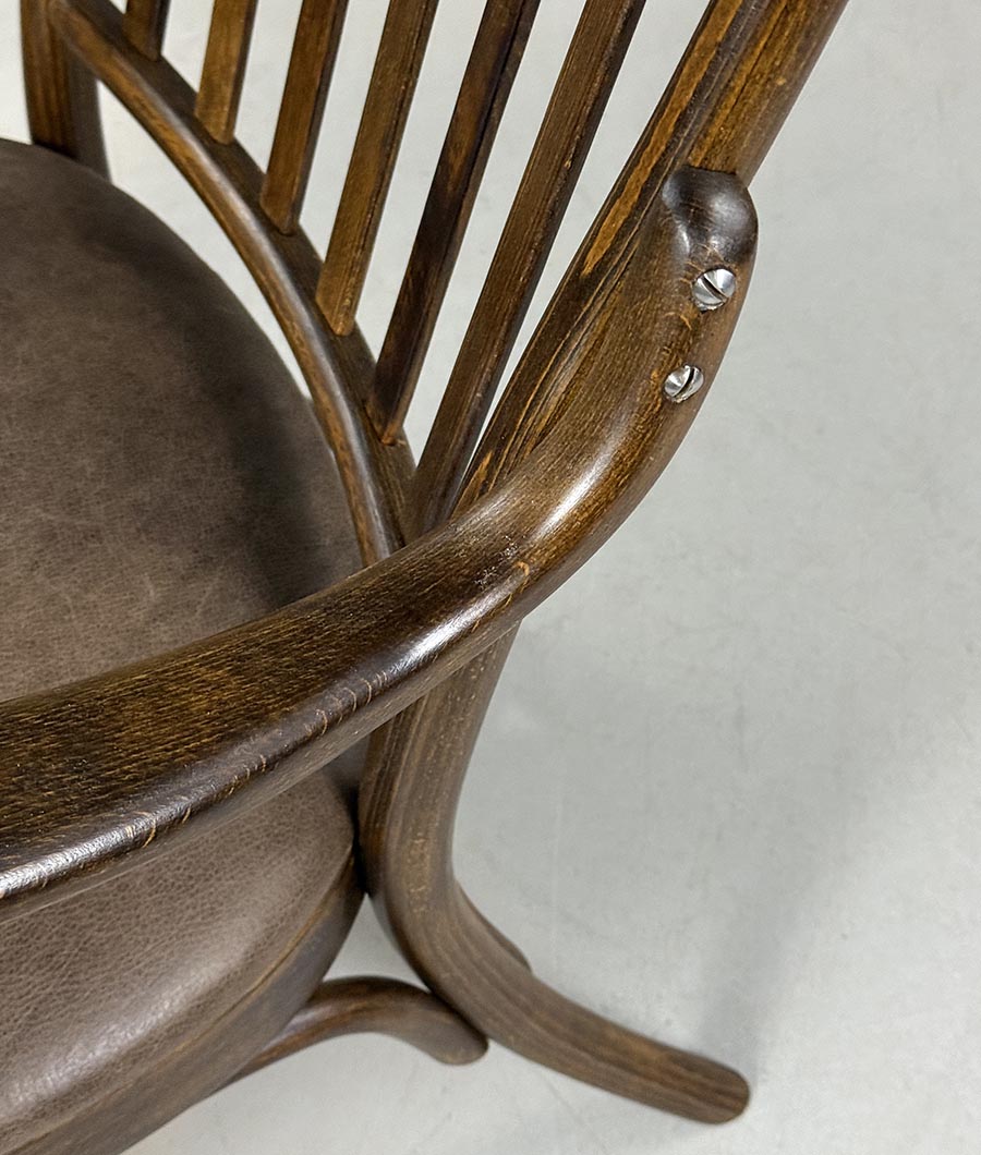 Kreslo Thonet Frank-detail3