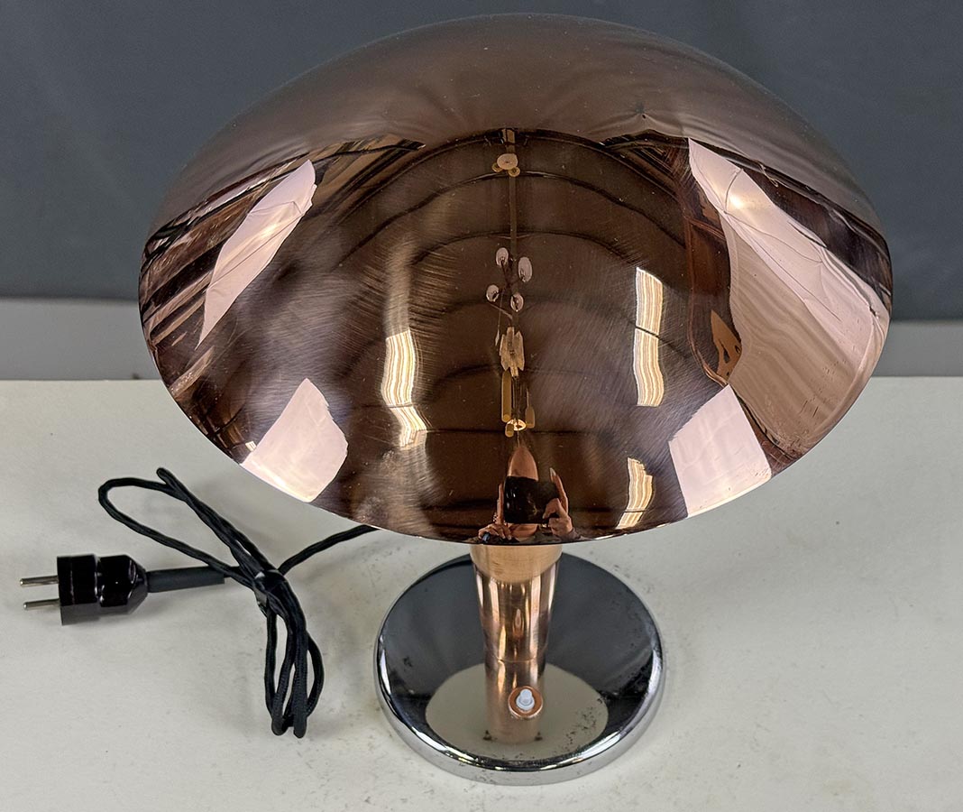 Měděná stolní lampička -detail