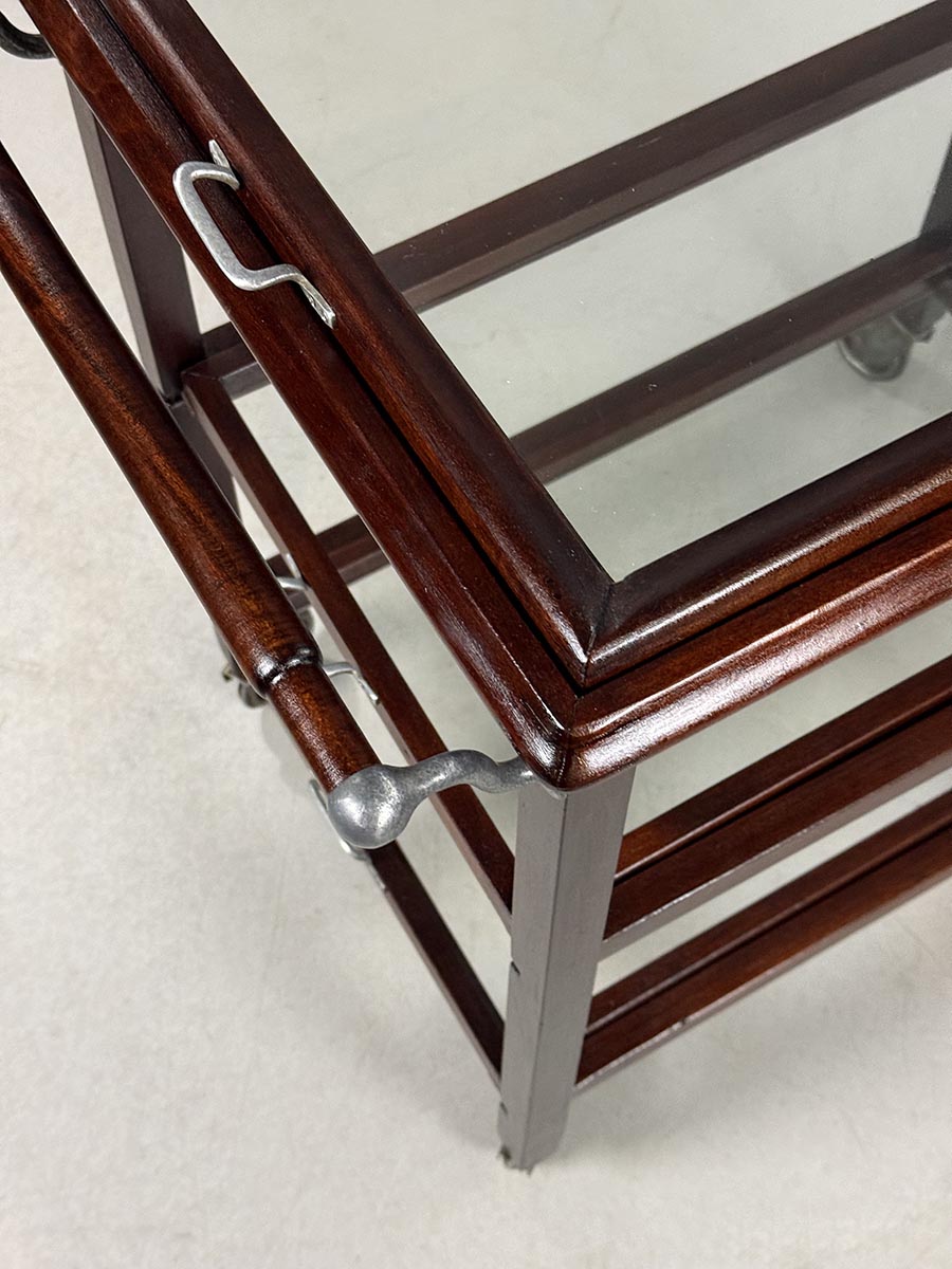 Servírovací stolek -detail-T 8861