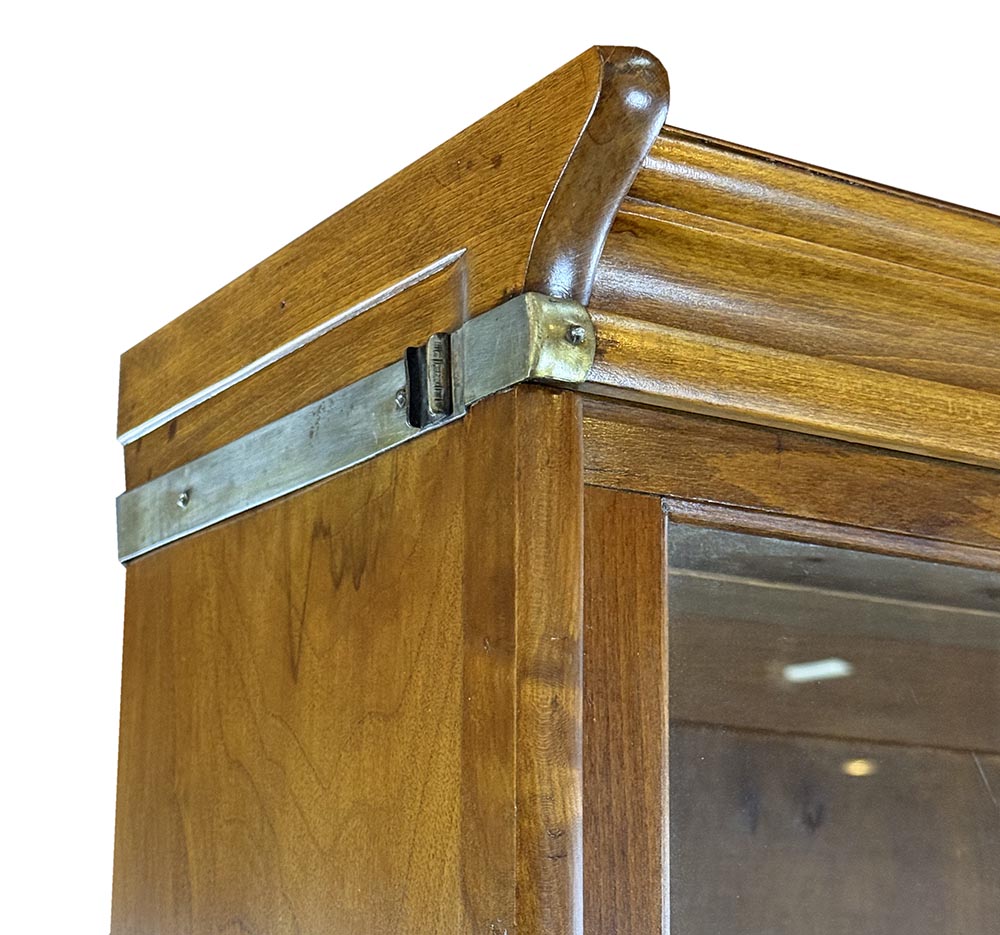 Americká knihovna-detail4- T 8851