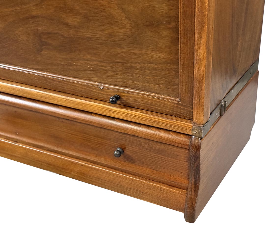 Americká knihovna-detail5- T 8851